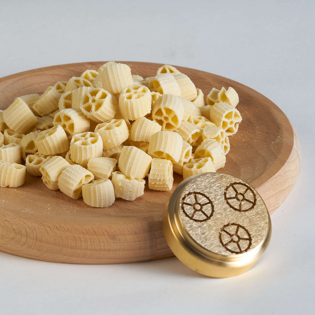 ruote medie trafilare al bronzo con pastaio calasse.comaly